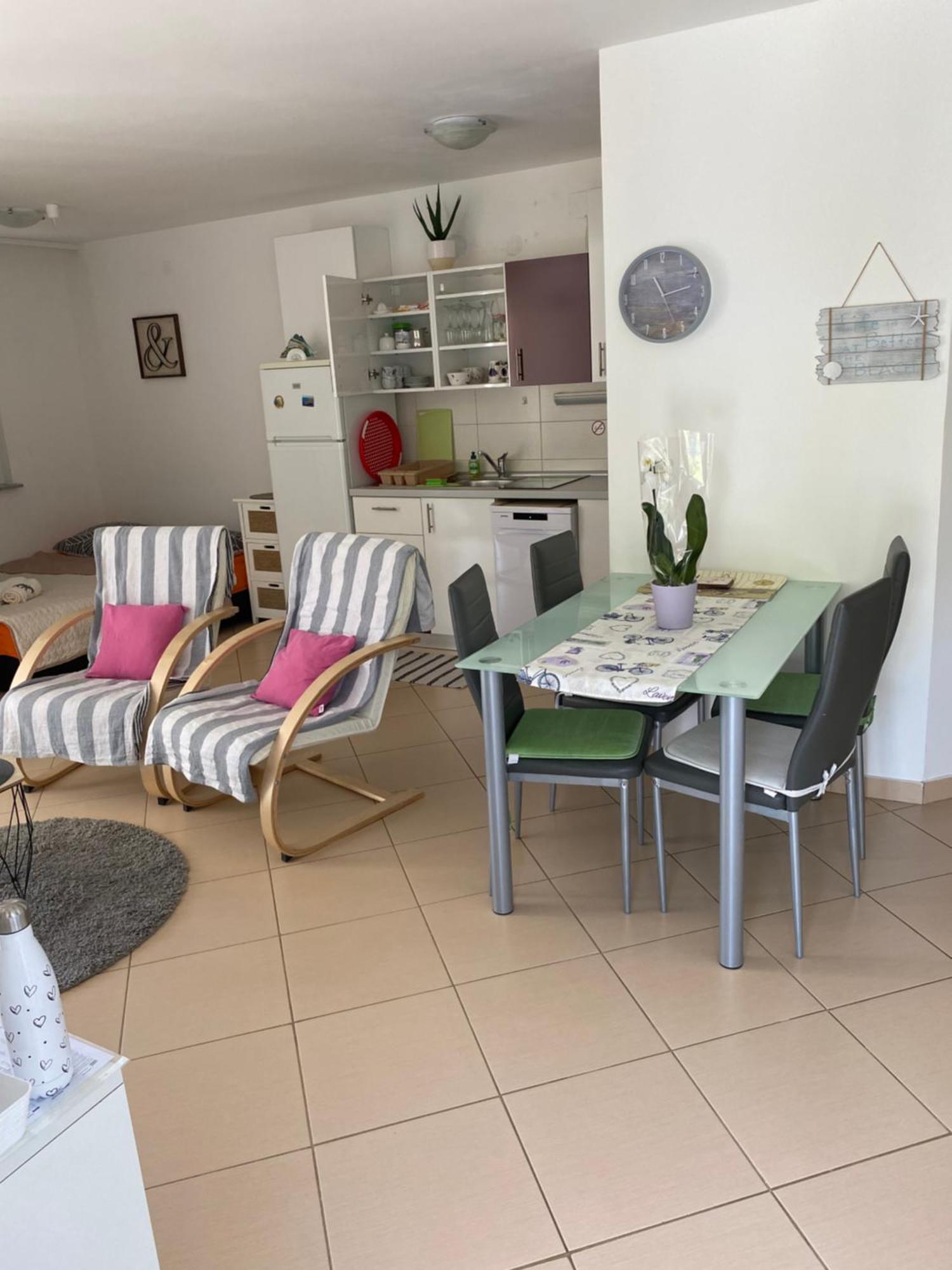 Apartman Igor ชิซิชี ภายนอก รูปภาพ